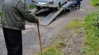 История за пенсионер и стария му "Москвич" разплака България