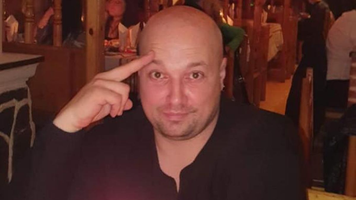 Пред Интерхотел Сандански почерня от полиция, закопчаха известен граничар СНИМКА