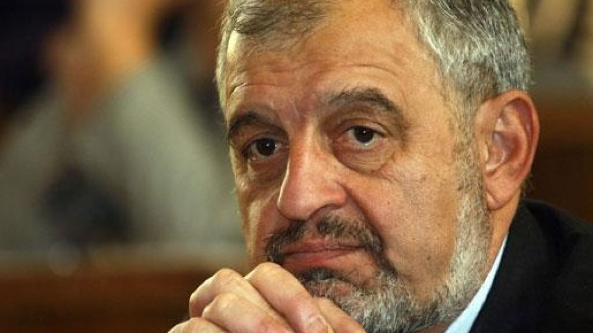 Проф. Иван Илчев: Забравете мисълта за братство с македонците