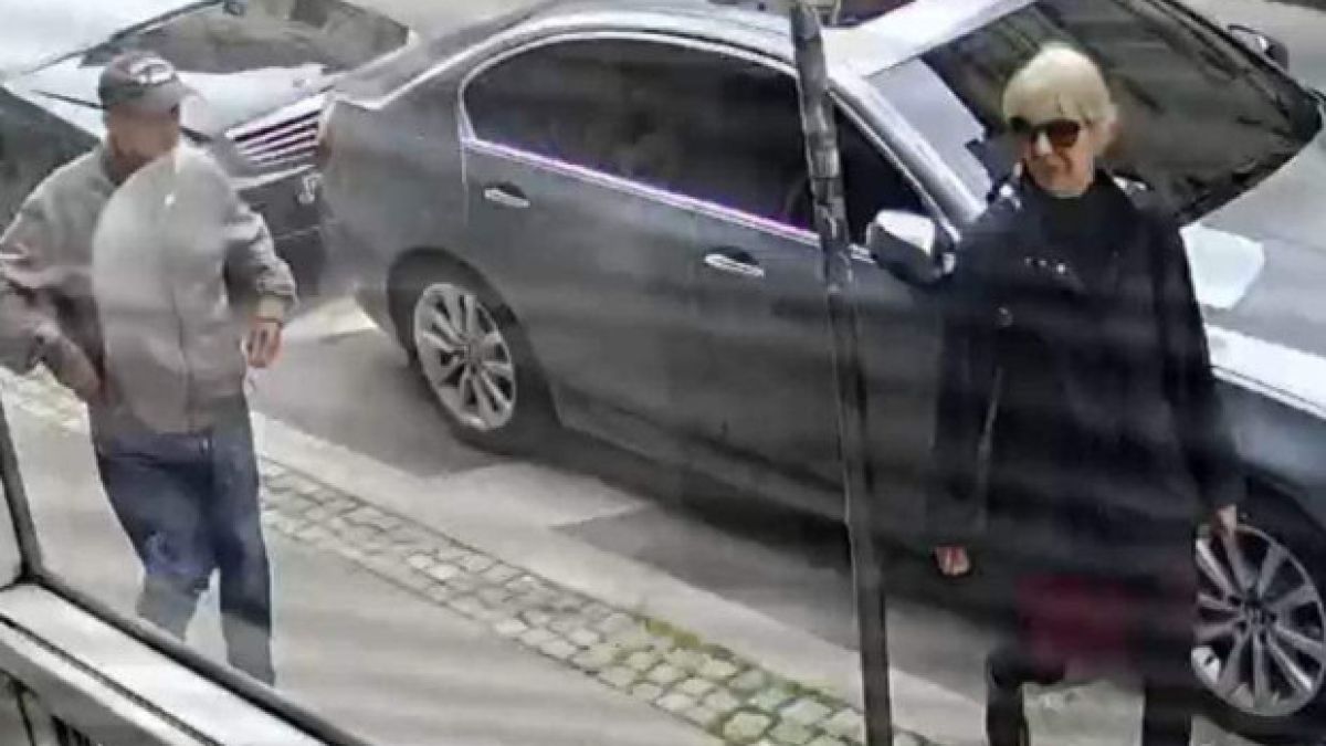 Баба направи немислимото с украинска кола в Пловдив ВДИЕО