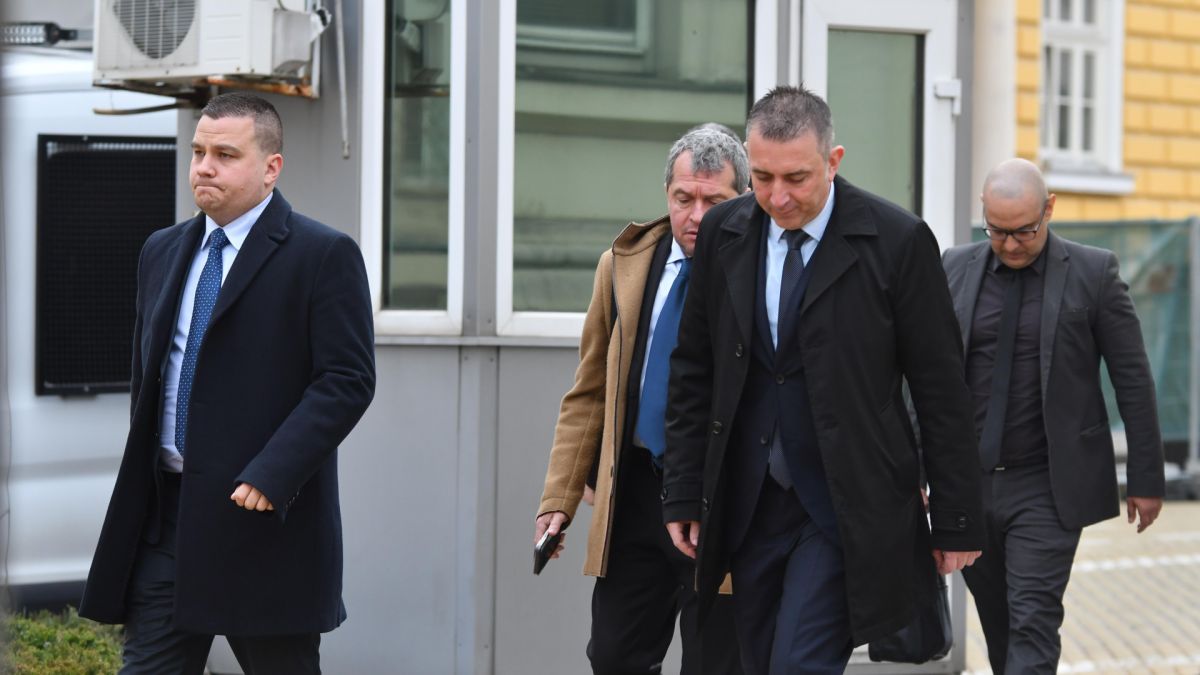 Човек на Слави си каза тежката дума за ротационния кабинет 