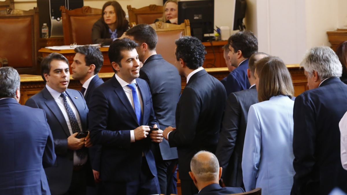 Проф. Коларова разкри колко са го загазили ПП и къде им е надеждата 