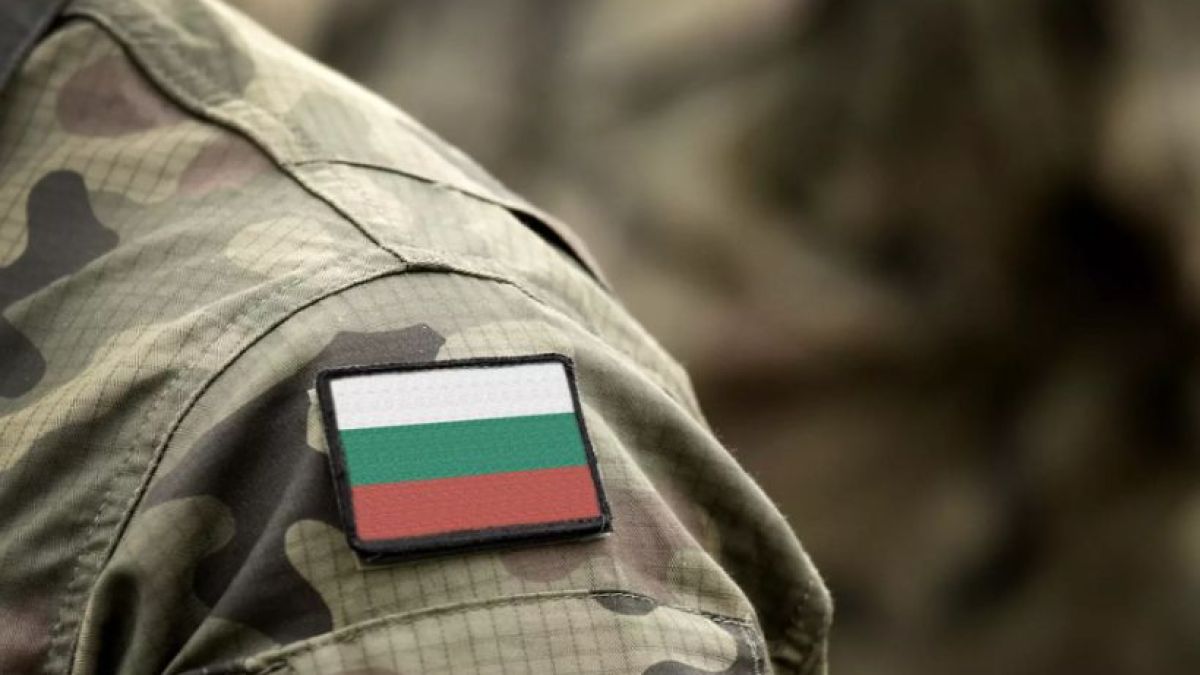 Цунами в мрежата: Ще изпрати ли Тагарев войски в Украйна на базата на решение на МС от 7 март 2023 г 