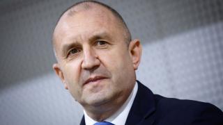 Приближен до Радев свали картите му, ето кога ще направи партия
