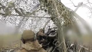 ВИДЕО от войната: ВСУ показа как действа естонската гаубица FH70 на фронта