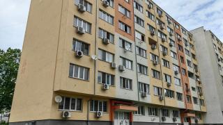 Трагедия в Бургас! 24-г. Едриън разцепи главата на майка си, а после....СНИМКИ