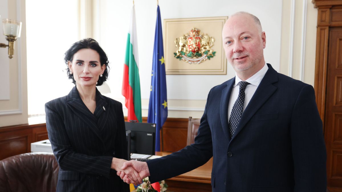 Росен Желязков пред украинската посланичка: България остро осъжда руската агресия