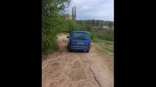 Секс скандал: Рогоносец спипа на калъп жена си и кмета на Ветрен и ги пусна на живо във Фейсбук 