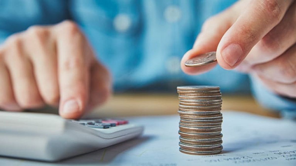 Вдигат данъка върху доходите на физически лица от 10 на 15%, ето кой го иска