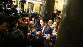 Петков прехвърли топката на Борисов, даде му ултиматум да... БЛИЦ TV