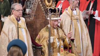 Да живее кралят: Кой е Чарлз III, новият крал на Великобритания? ВИДЕО