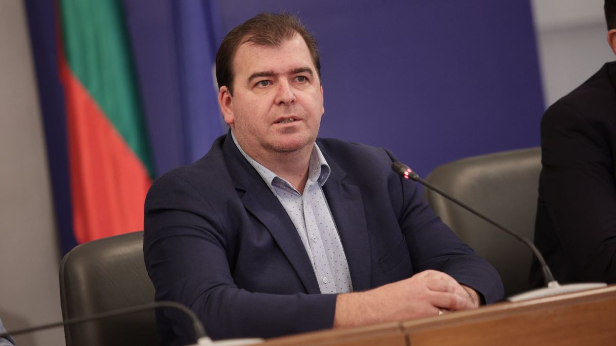 Министърът на земеделието изригна срещу решението на Брюксел за украинското зърно