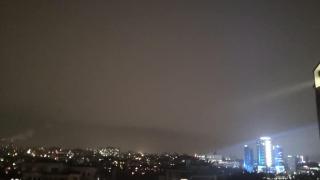 Странно явление в нощното небе стресна софиянци СНИМКИ