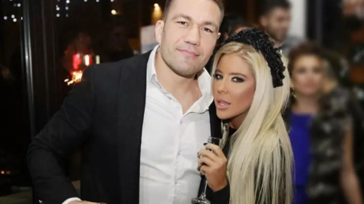 Андреа не издържа: Стига съм мълчала. Публикувам тайните си чатове с К.П. и...