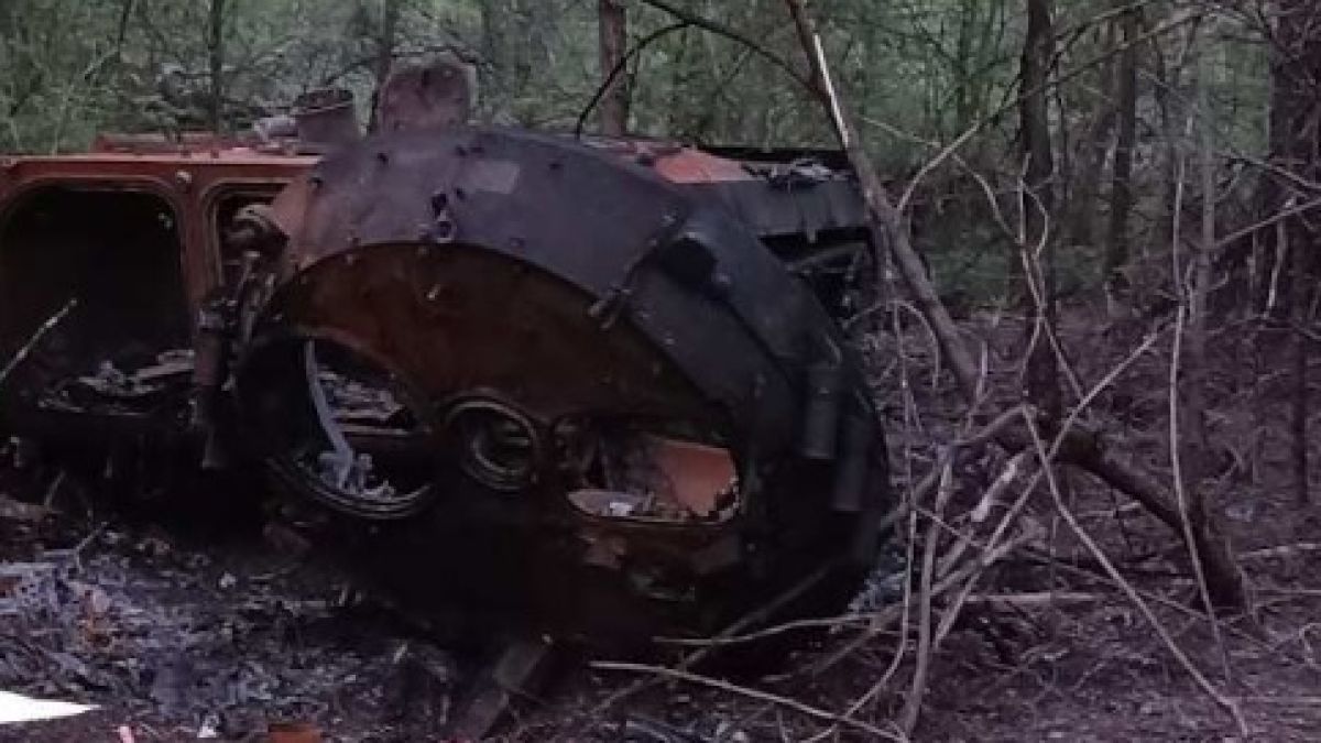 ВИДЕО от войната: Техниката на ВСУ гори на „пътя на смъртта“ в Бахмут