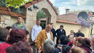 Пенсионерки от Северозапада окупираха дома на Борисов 