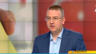 Политолог: Няма отлив на доверие, опитният Ердоган удържа натиска на опозицията