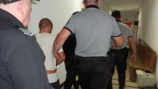 Всички са потресени от жестокостта, с която Стоян Мокрия пребил жена си до смърт 