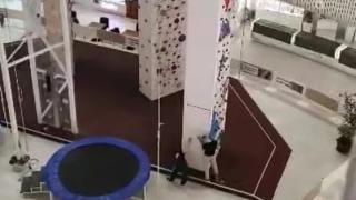 Очевидец с първи думи за ужаса с дете в пловдивски мол 