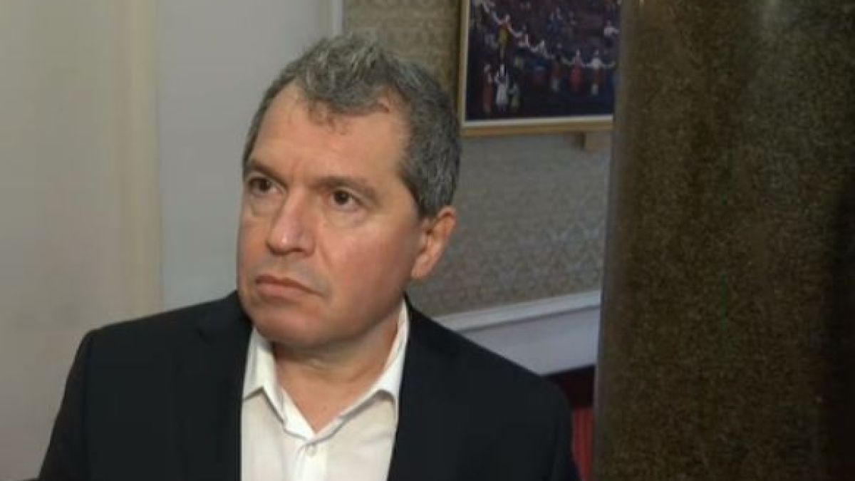 Тошко Йорданов: Уважаеми съграждани, на политиците хич не им пука за вас