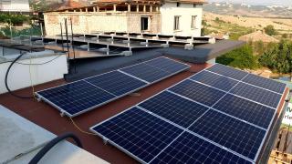 Експерт каза какво трябва да направим, ако искаме фотоволтаична система за дома без пари СНИМКА