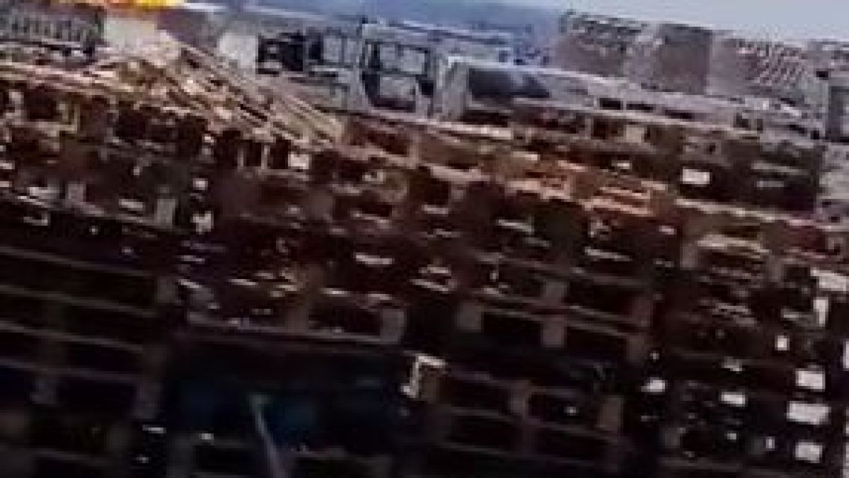 Зрелищен инцидент с изтребител F-18 край Сарагоса ВИДЕО  