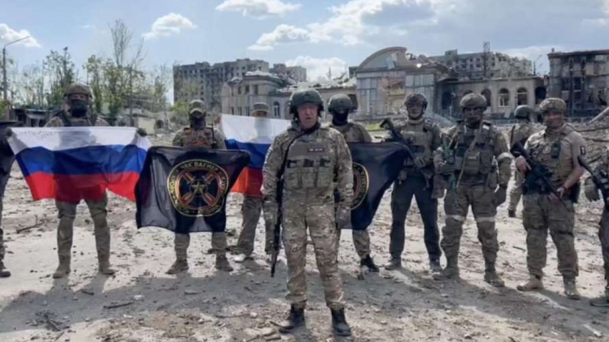 ВСУ сензационно обявиха, че скоро ще унищожат ЧВК „Вагнер“ в Бахмут. Министърът на ВВС на САЩ каза истината за F-16 и огорчи Киев