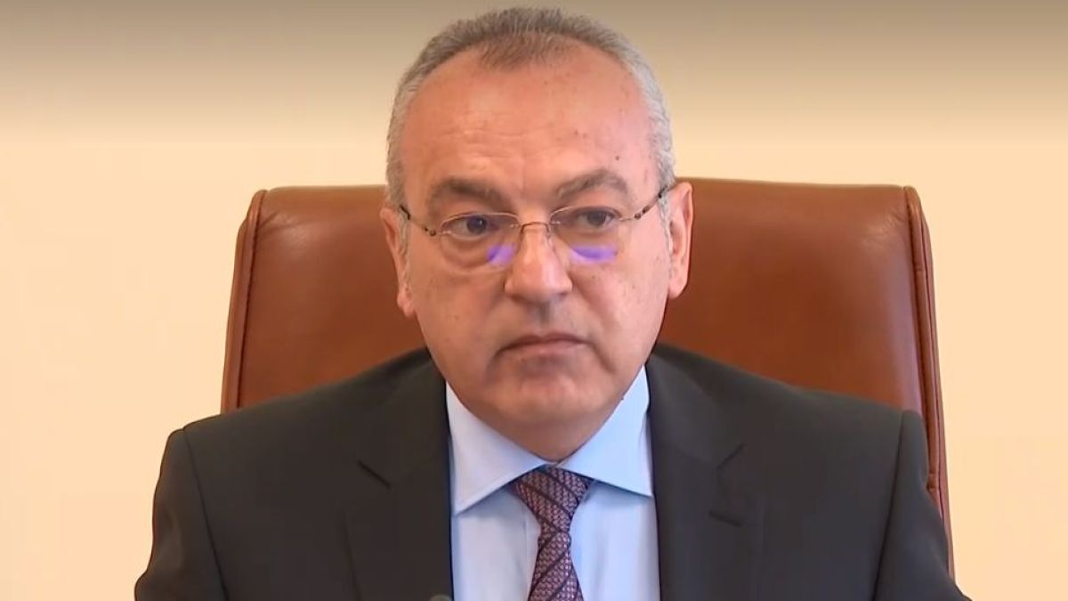 Гълъб Донев посочи първата голяма грешка на новата коалиция 