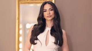 Коч май топли нощем известната турска актриса Демет Йоздемир СНИМКИ
