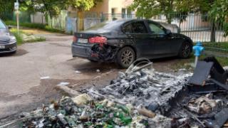 Столичен квартал пропищя от тези вандалски прояви срещу контейнери за боклук СНИМКИ
