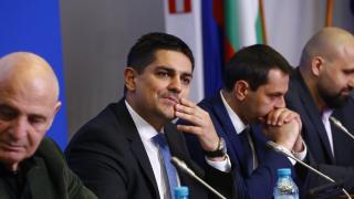 Асен Василев на скандалната сбирка: Това правителство ще го има, докато Бойко го е страх от Гешев и президента