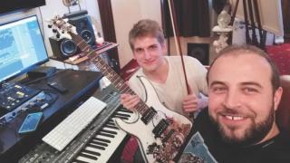 Синът на Къци избяга от сянката на баща си в Холивуд, жъне огромни успехи 