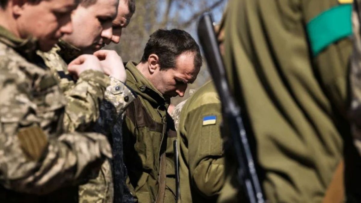 Зеленски отдаде почит на американските наемници, намерили смъртта си в Украйна