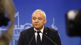Демерджиев разкри голяма шашма на кабинета "Петков", ето къде са изтичали парите за украинците