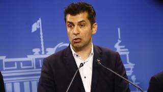 Кирил Петков излезе от разпита в прокуратурата и обърна палачинката за правителството