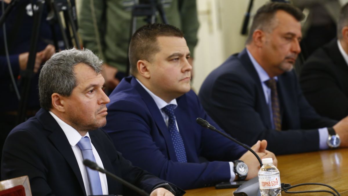 Човек на Слави захапа Гешев след прощалните му думи