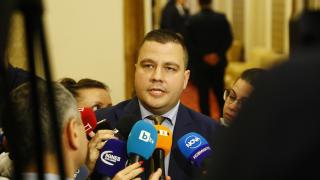 Балабанов разкри пиперлив въпрос, който трябва да зададат всички на Тагарев за Украйна