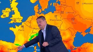 Проф. Рачев с гореща прогноза: Лятото у нас продължава, а студът и снегът нахлуват в този ден!