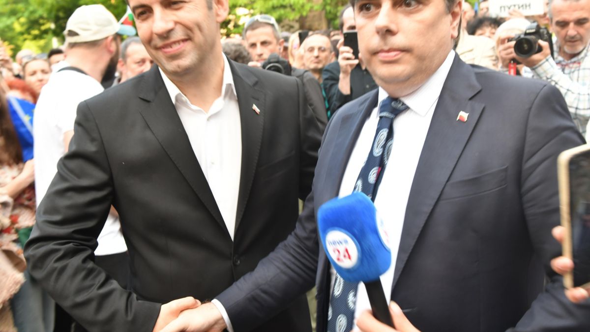 След лавината от оставки ПП с гръмко оправдание