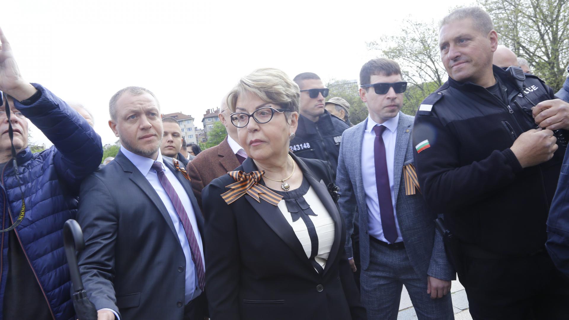 Удар за Митрофанова, изгониха я с викове "Убийца" от... ВИДЕО