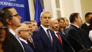 Манол Пейков е оцелял по чудо в схватката с Възраждане, Костадинов разкри какво се е случило