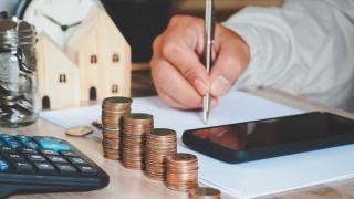 Брюксел натиска българите да плащат много по-висок данък сгради, защото... 