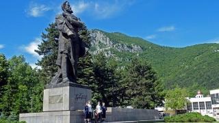 Ден на Ботев и на загиналите за свободата и независимостта на България. Поклон!