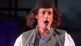 Внезапно издъхна 38 г. тенор от Варненската опера СНИМКА