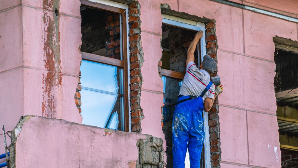 Скандално! Съсипват наред паметници на културата 