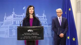 Напрежението се покачва: Анализатори посочиха препъни камъка за правителство