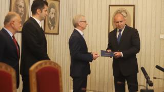 Експерт огласи първите две бомби, които ще гръмнат в лицето на новия кабинет