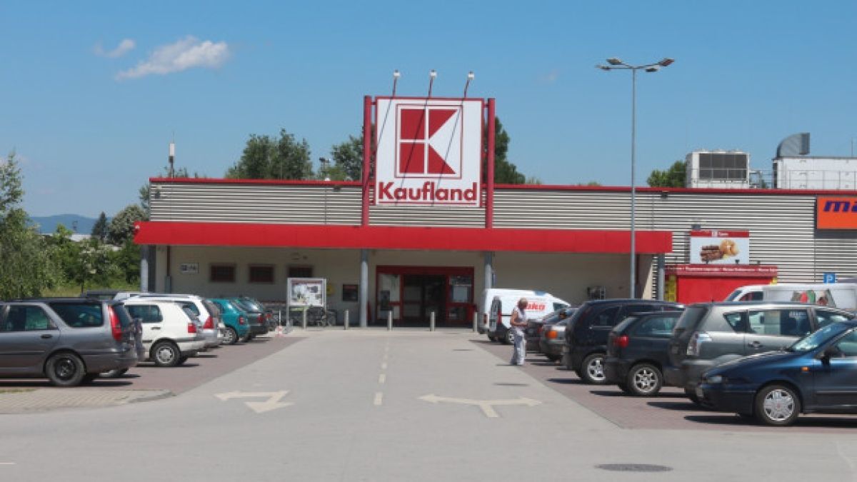 Много внимавайте, ако спирате на паркинга на този "Кауфланд", ето защо