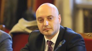 Току-що избран ключов министър заяви, че е готов да сдаде поста ВИДЕО