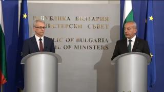 Първи скандал: Денков пое властта и обвини Донев в саботаж на новото правителство